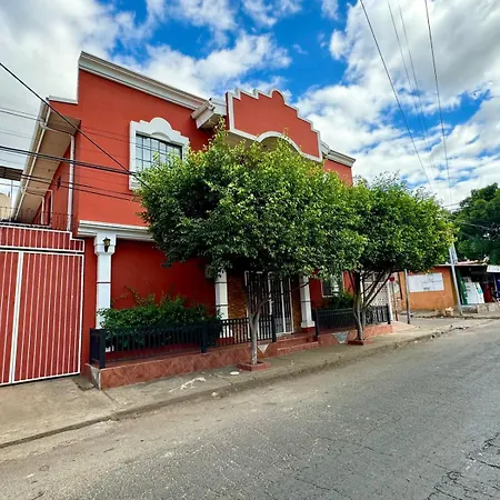 Villalobos Hotel Managua-3